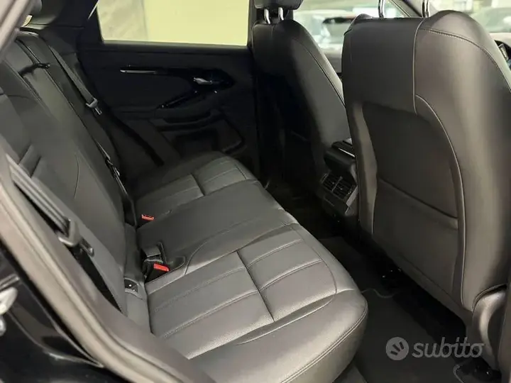 Land Rover Evoque 2025 photo 5
