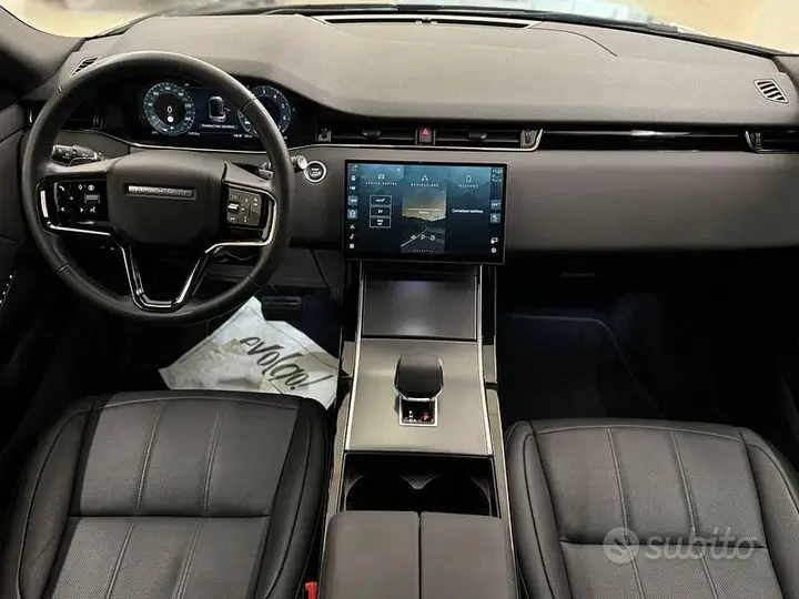 Land Rover Evoque 2025 photo 4