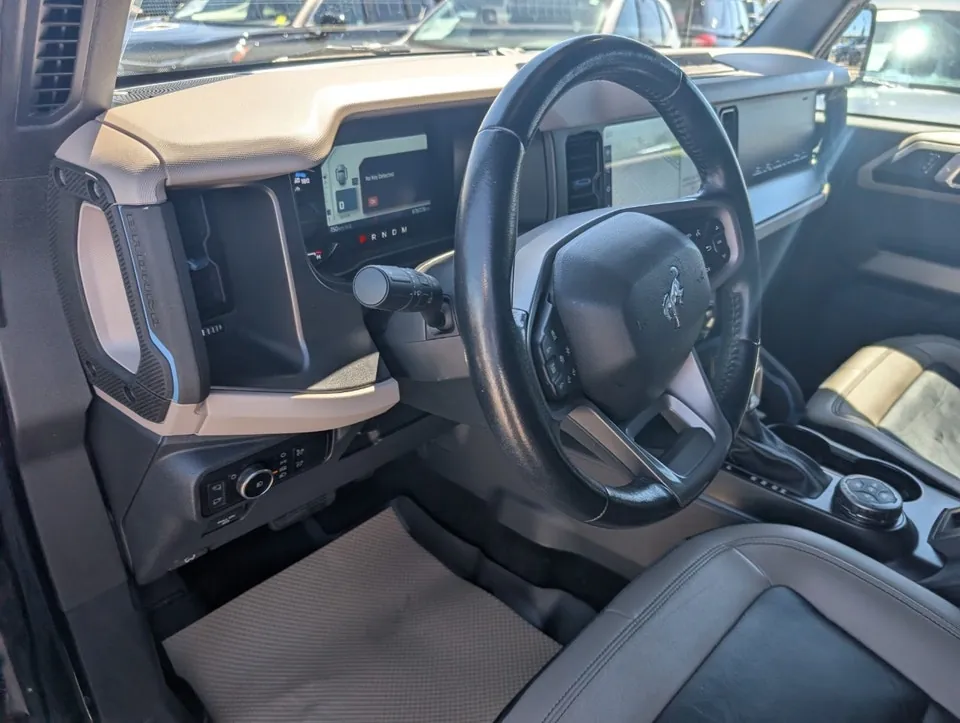 Ford Bronco Ii 2023 photo 2