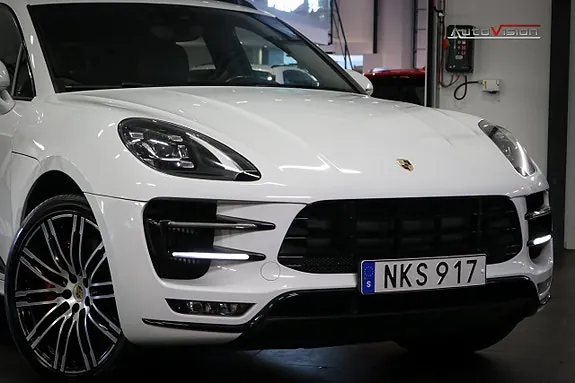 Porsche Macan Turbo 2017 photo 4