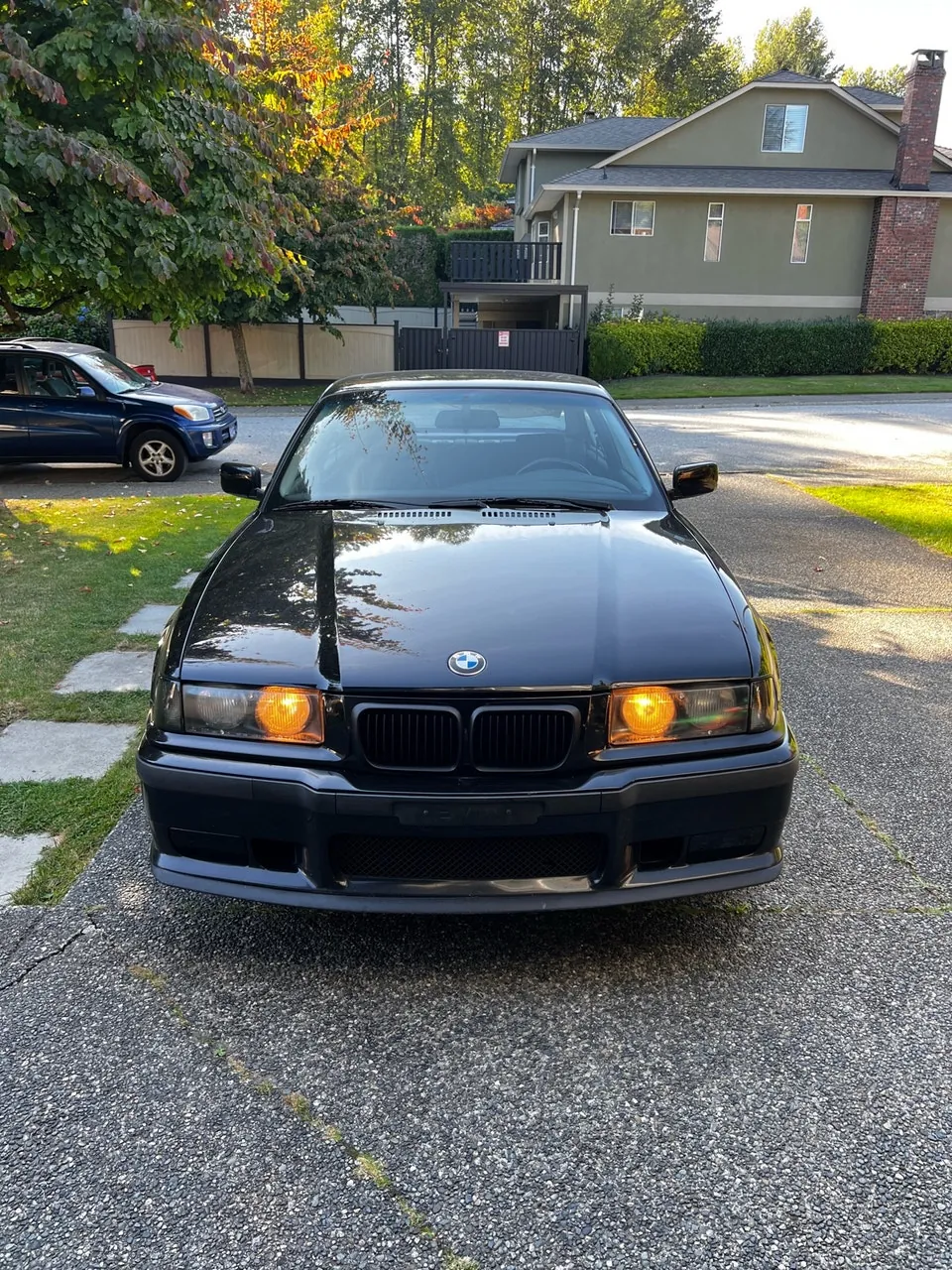 BMW 318Is 1997 photo 2