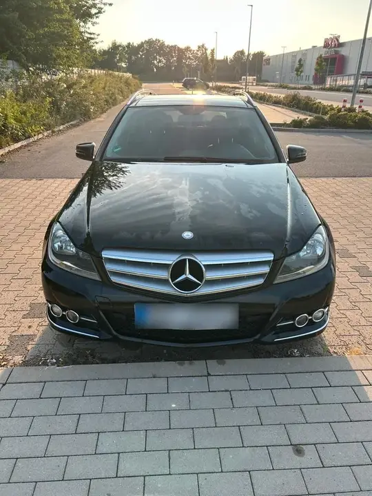 Mercedes-Benz C 220