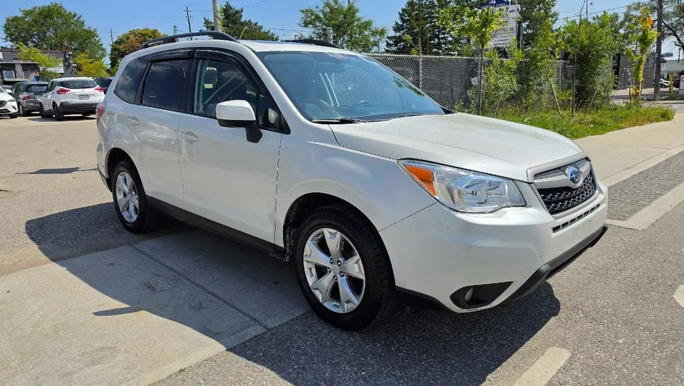 Subaru Forester 2015 photo 2