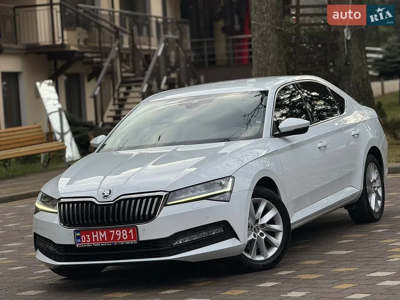 Skoda Superb 2021 photo 4