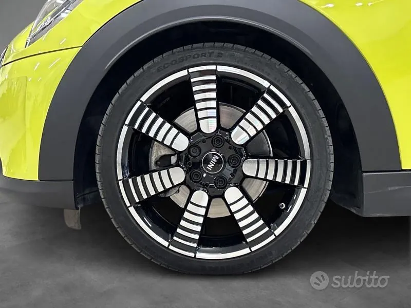 Mini Cooper S 2023 photo 3
