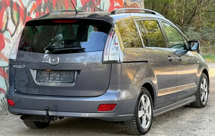 Mazda Mazda5 2010 photo 3