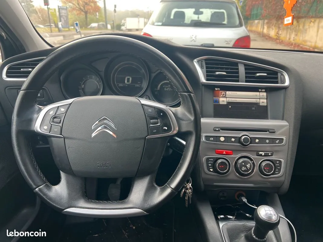 Citroen C4 2016 photo 3