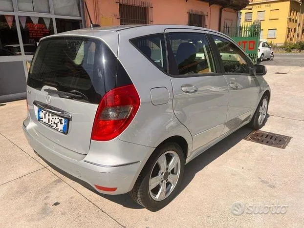 Mercedes-Benz A-Class 2009 photo 4