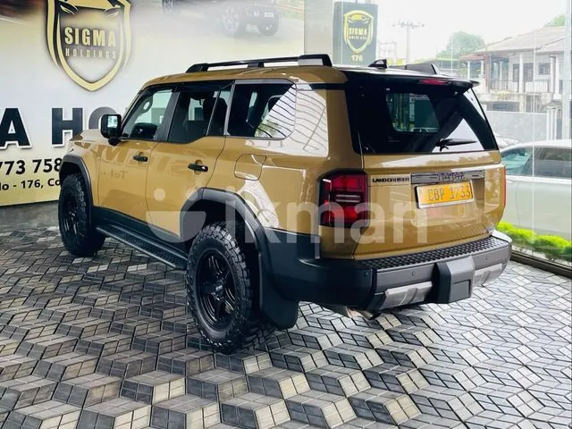 Toyota Land Cruiser Prado 2024 photo 3