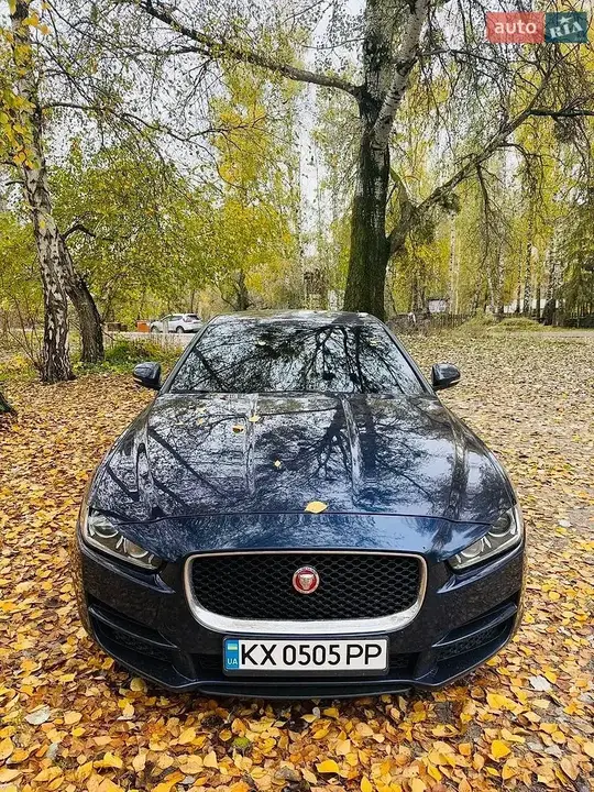 Jaguar Xe