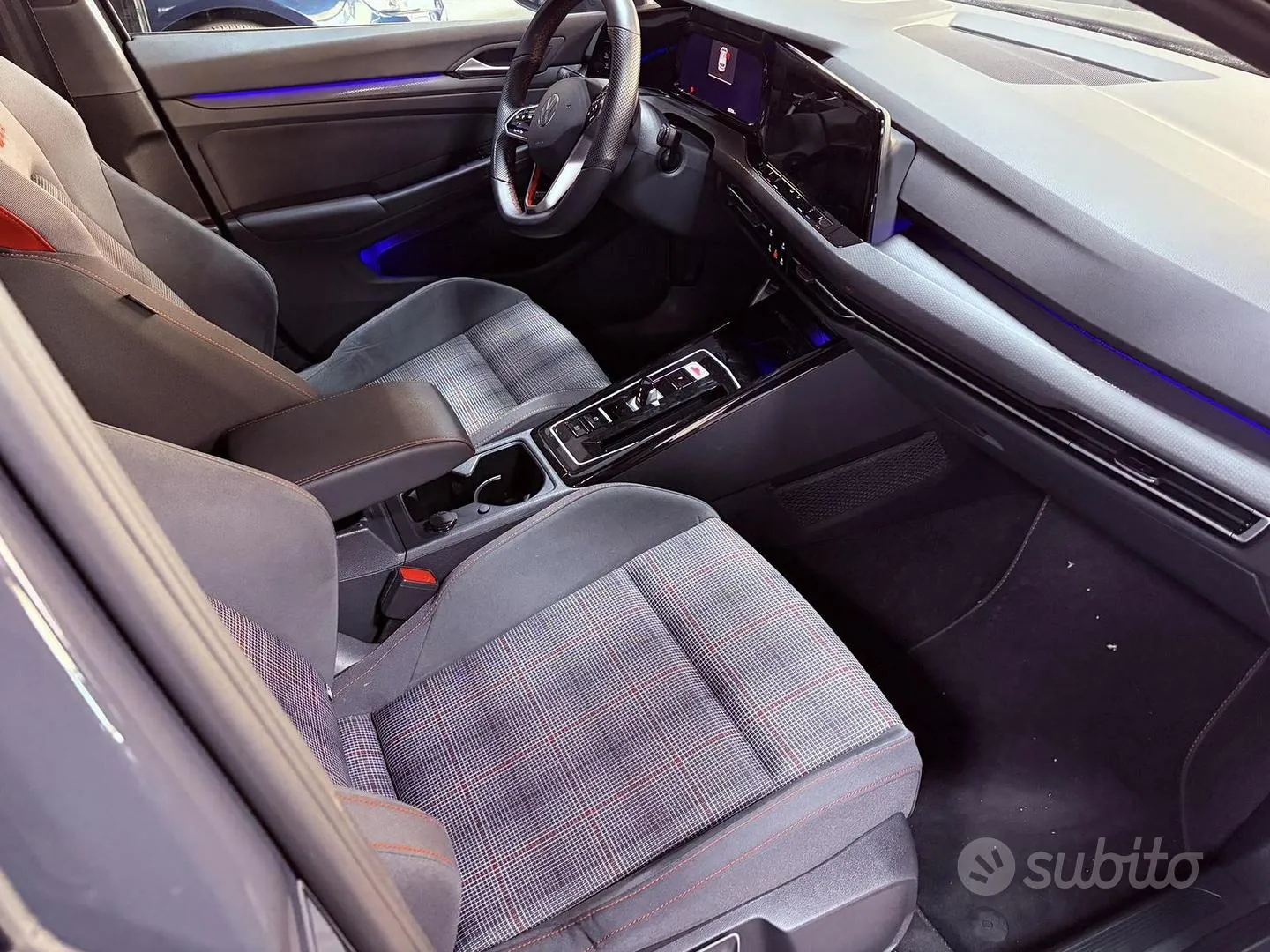 Volkswagen Golf 2024 photo 4