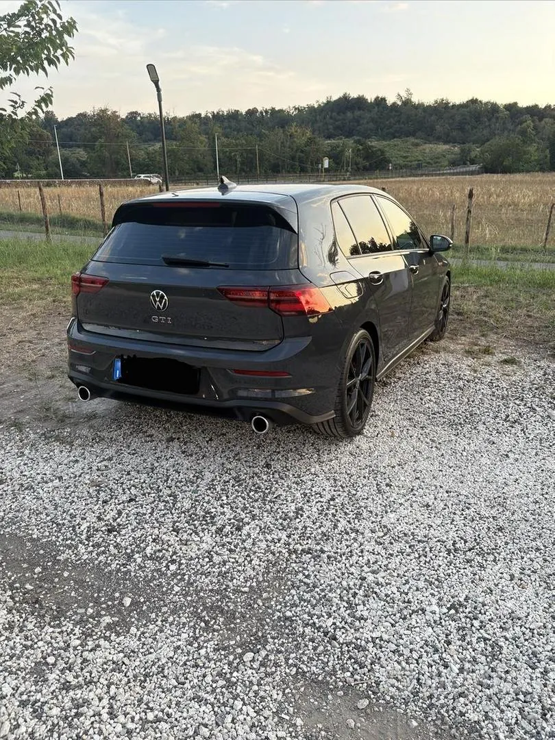 Volkswagen Golf 2024 photo 2