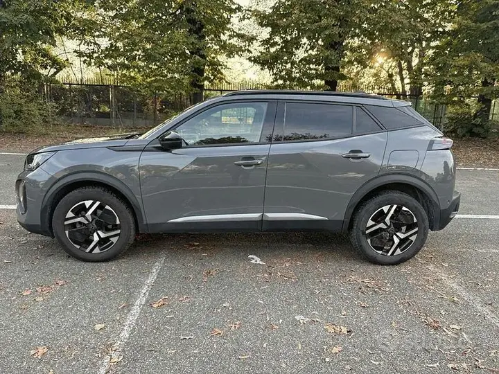 Peugeot 2008 2023 photo 2