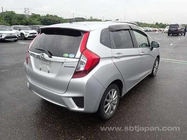 Honda Fit 2015 photo 4