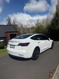 Tesla Model 3 2021 photo 3