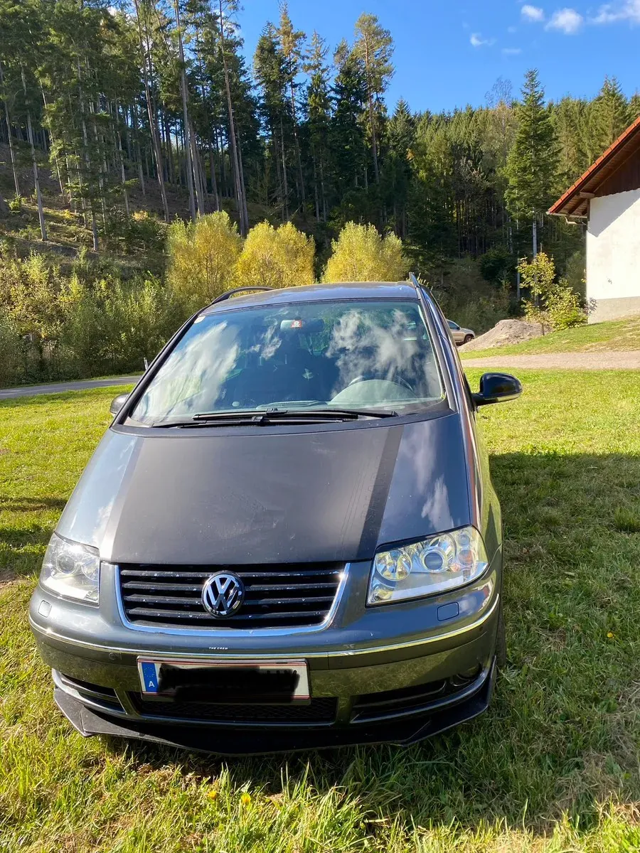 Volkswagen Sharan 2009 photo 3