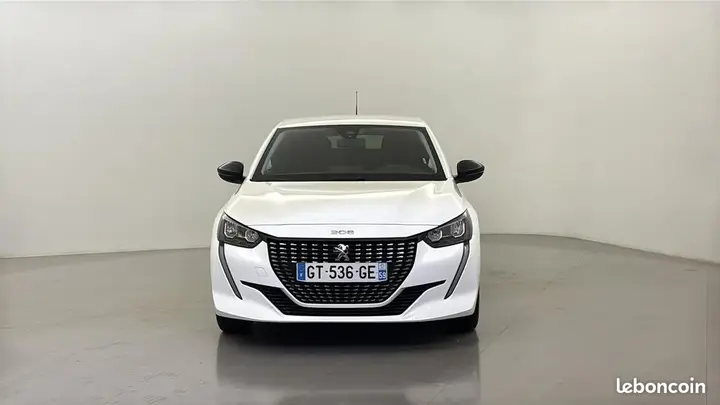 Peugeot 208 2023 photo 2
