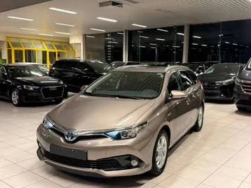 Toyota Auris 2016 photo 2