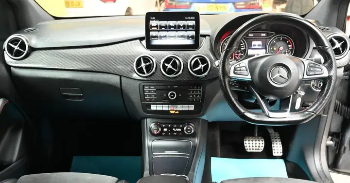 Mercedes-Benz B-Class 2018 photo 3