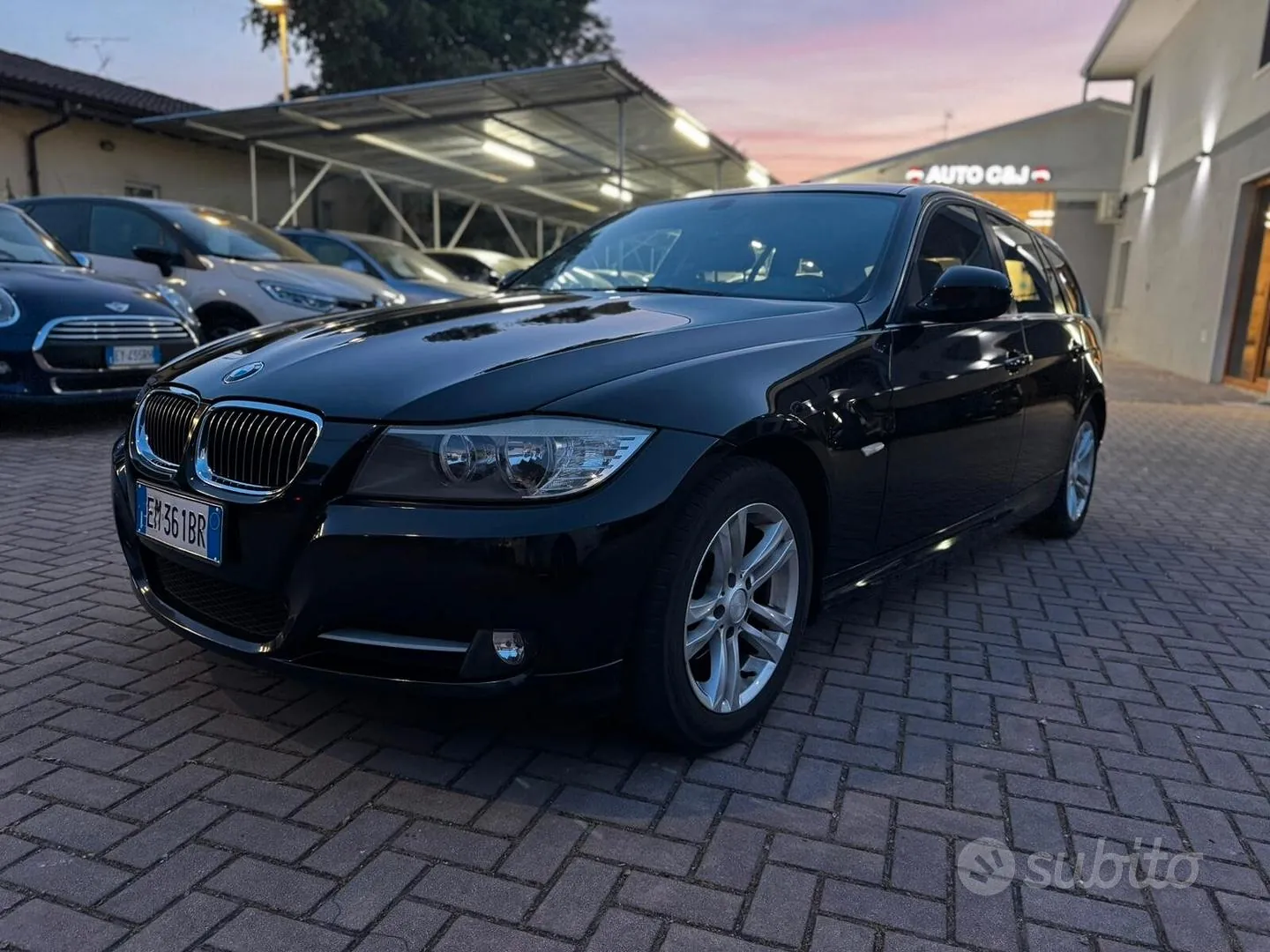 BMW 3 Series 2012 photo 2