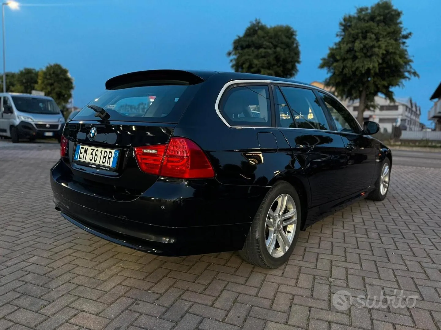 BMW 3 Series 2012 photo 5