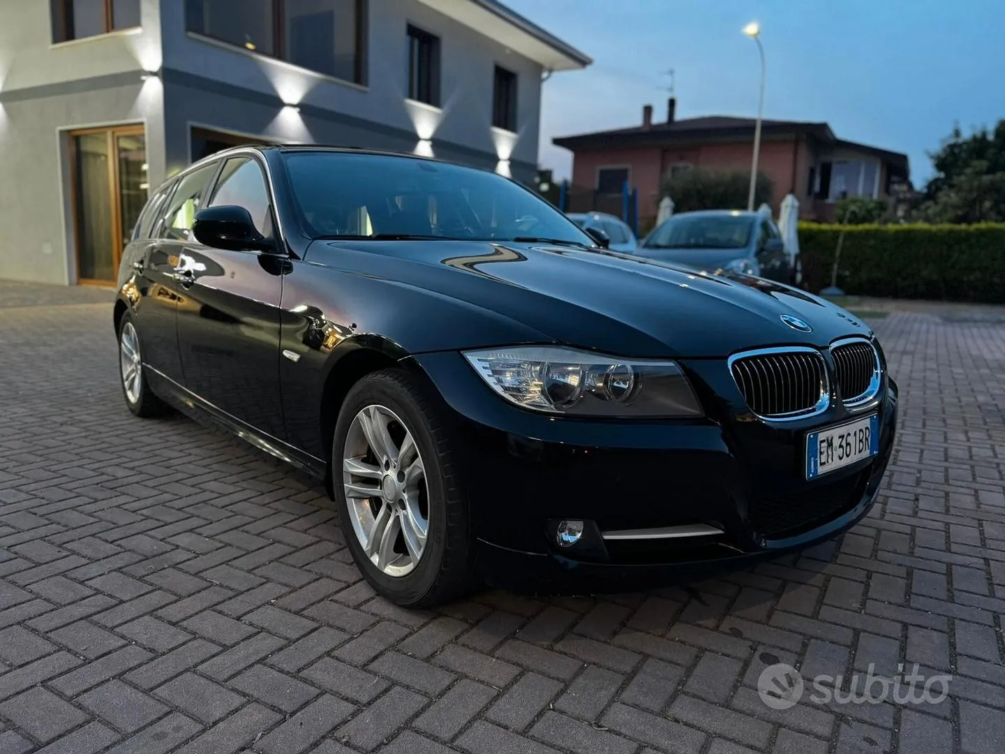 BMW 3 Series 2012 photo 3