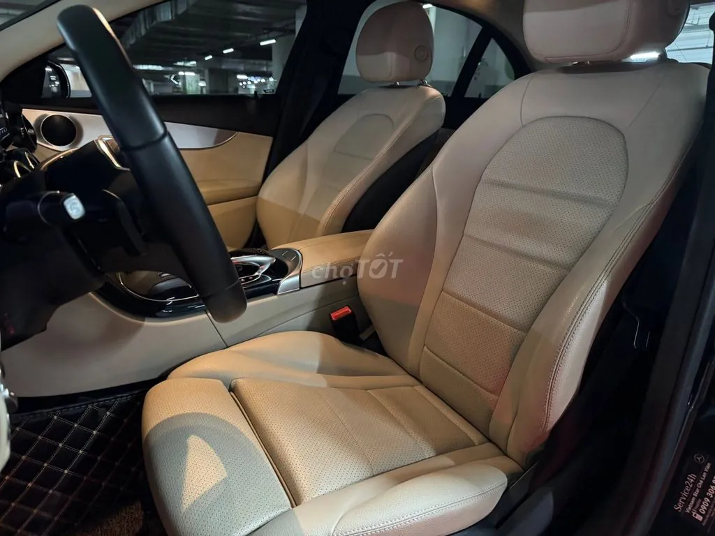 Mercedes-Benz C180 2021 photo 4