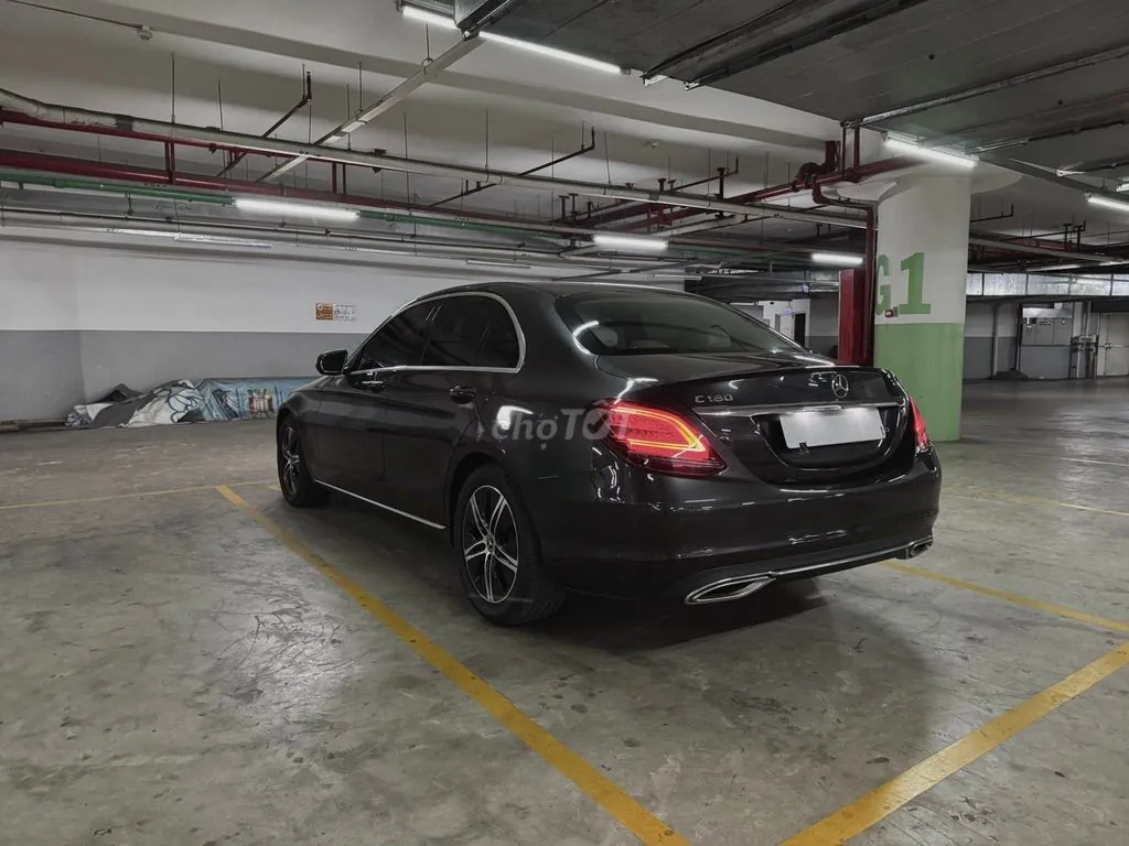 Mercedes-Benz C180 2021 photo 2