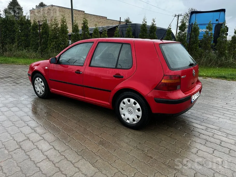 Volkswagen Golf 2001 photo 2
