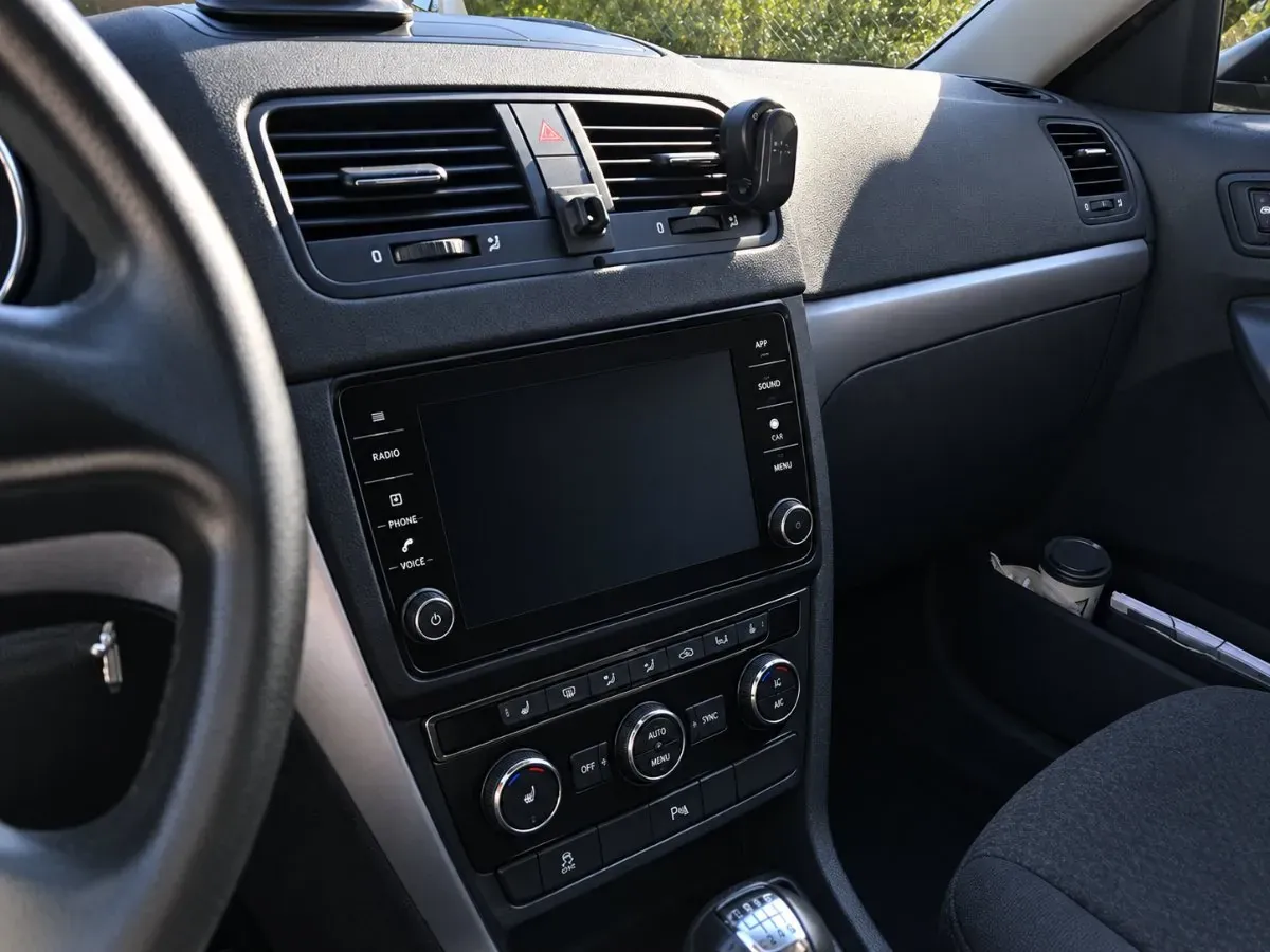 Skoda Yeti 2010 photo 3