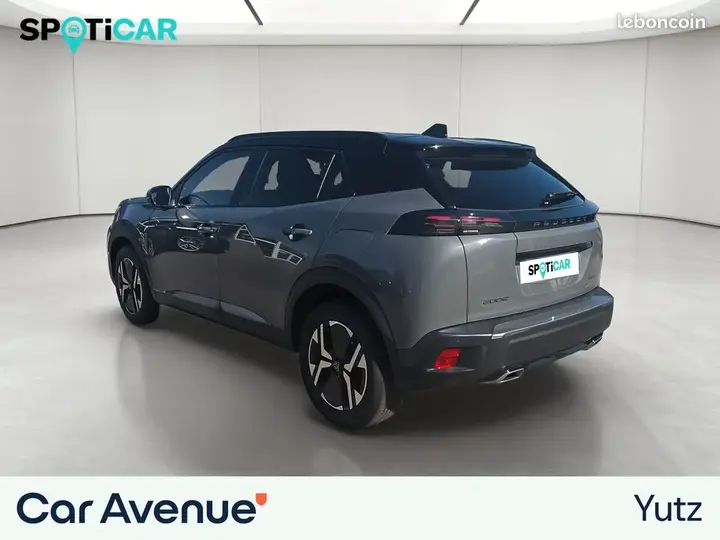 Peugeot 2008 2024 photo 3