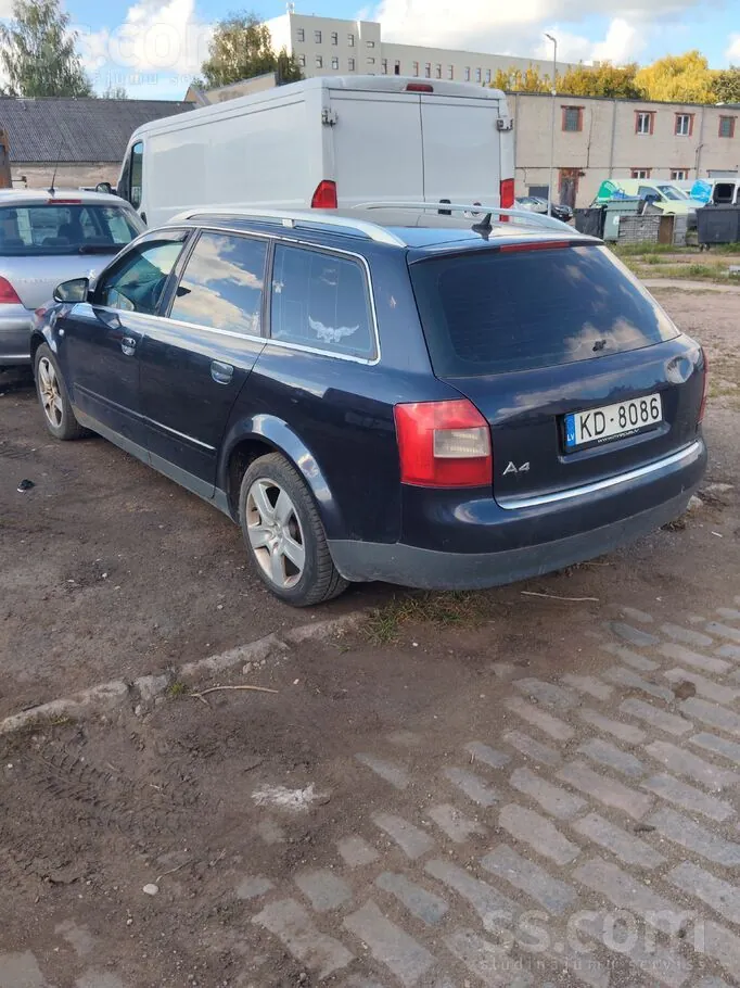 Audi A4 2002 photo 2
