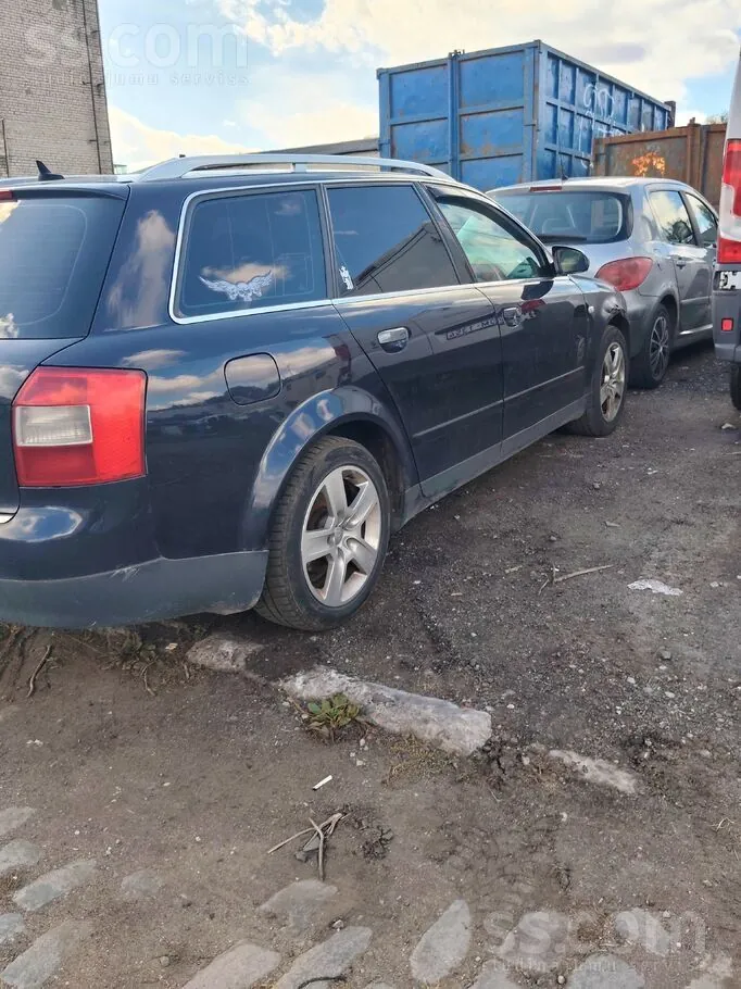 Audi A4 2002 photo 4