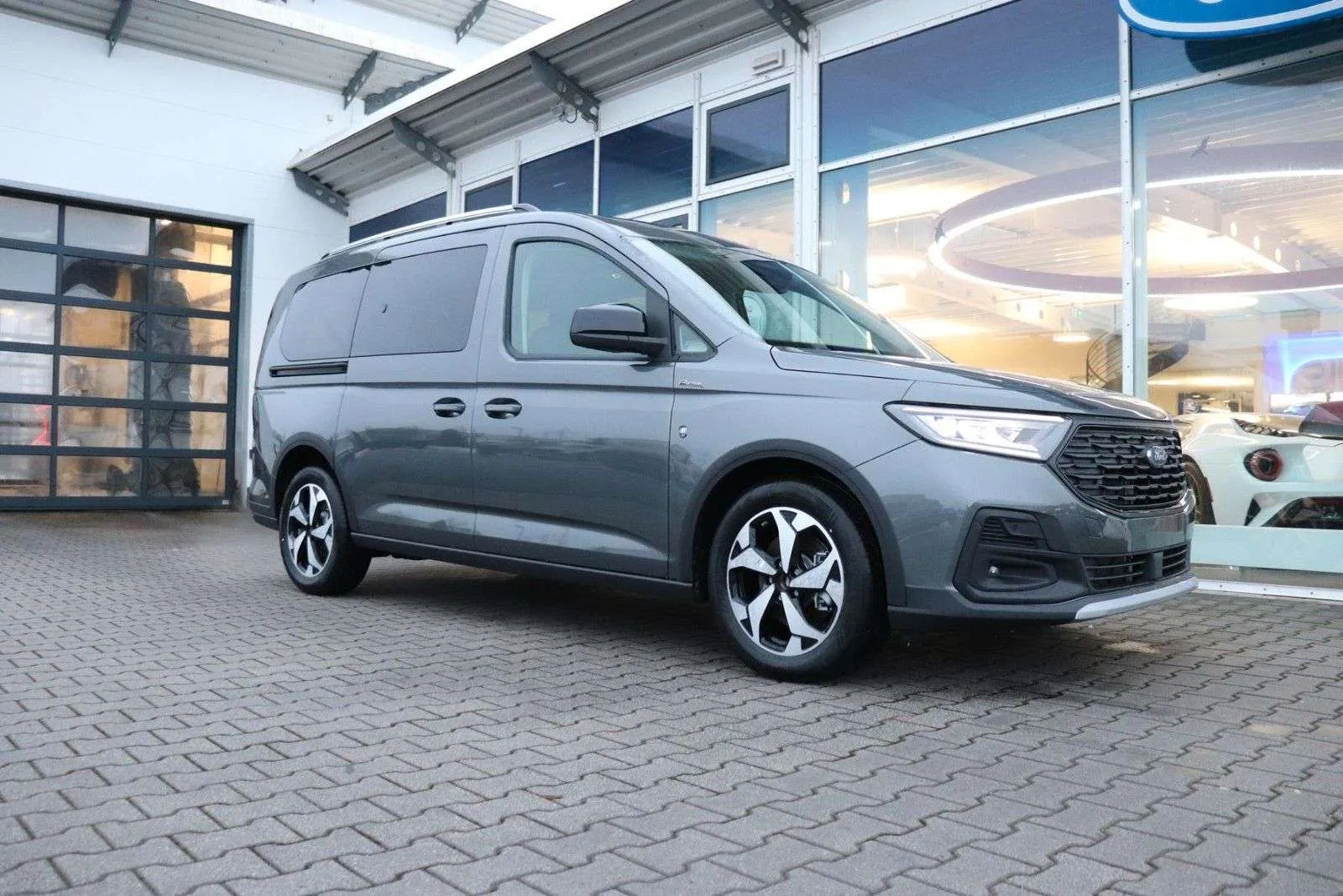 Ford Grand Tourneo Connect