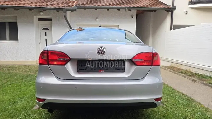 Volkswagen Jetta 2012 photo 5
