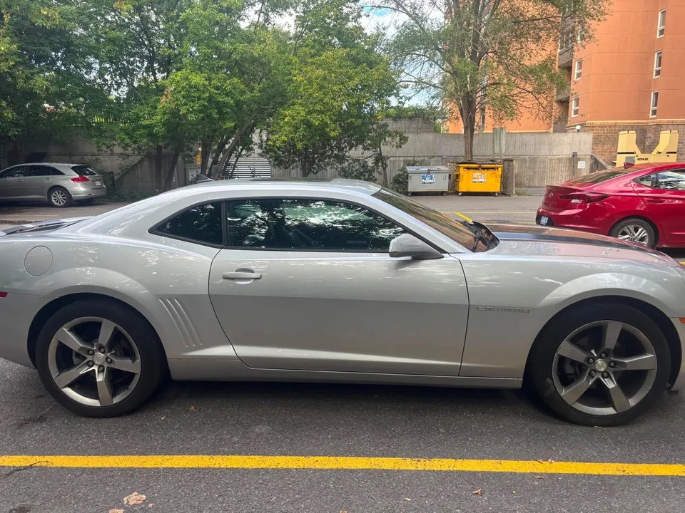 Chevrolet Camaro 2010 photo 3