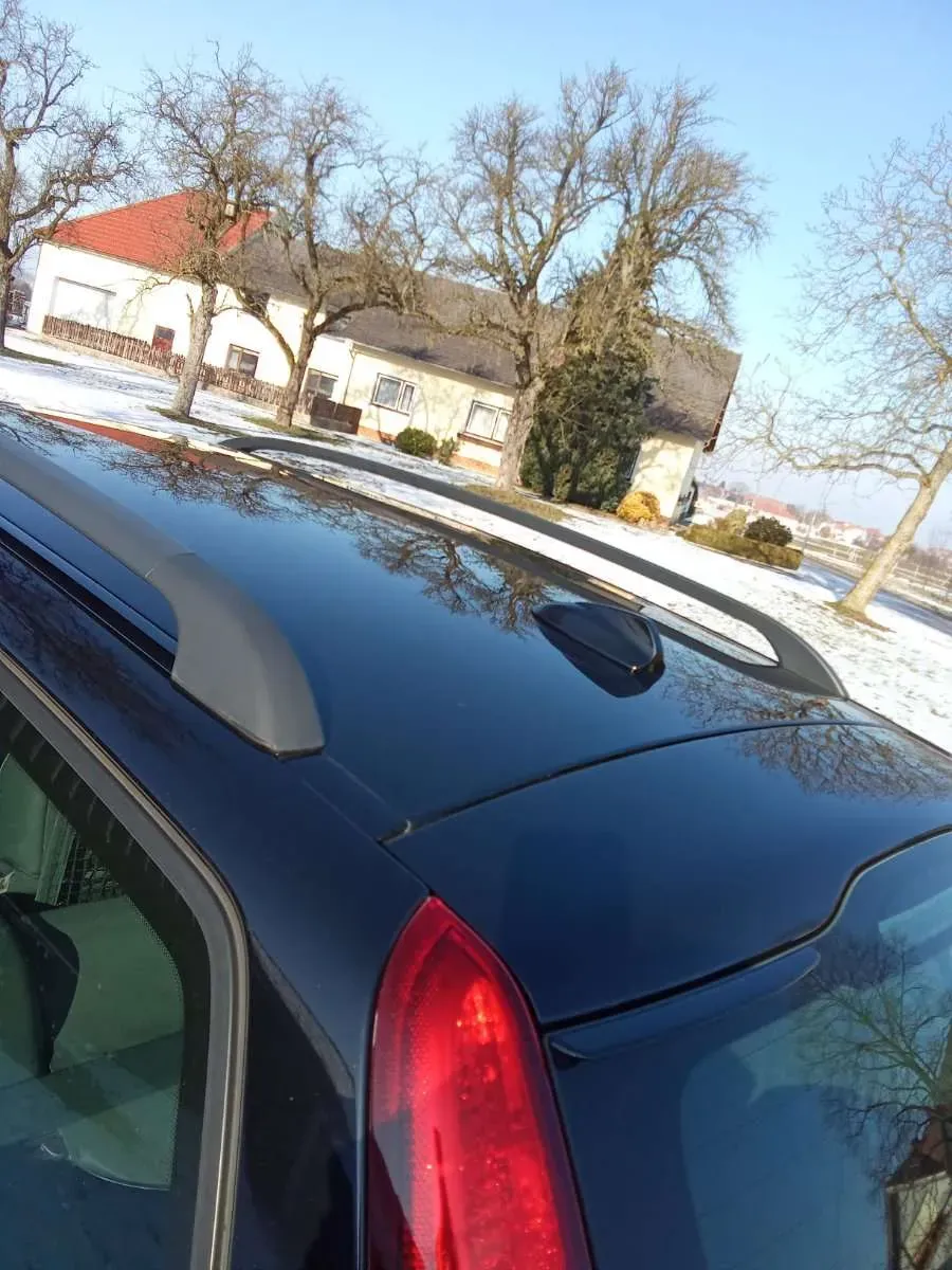 Volvo V50 2009 photo 2