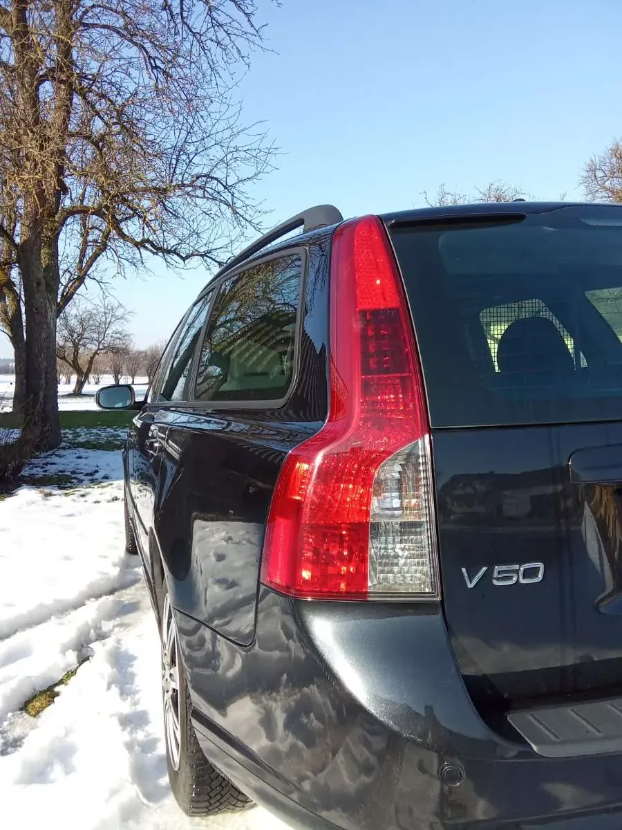 Volvo V50 2009 photo 3