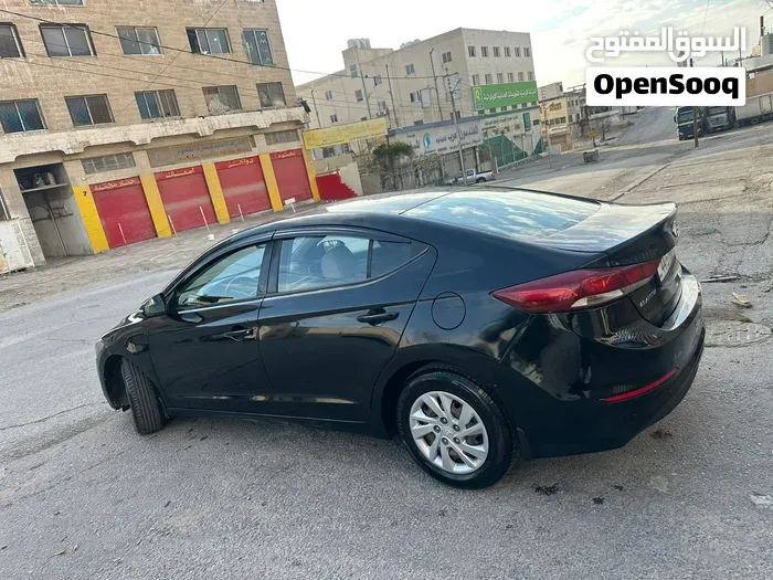 Hyundai Elantra 2017 photo 2