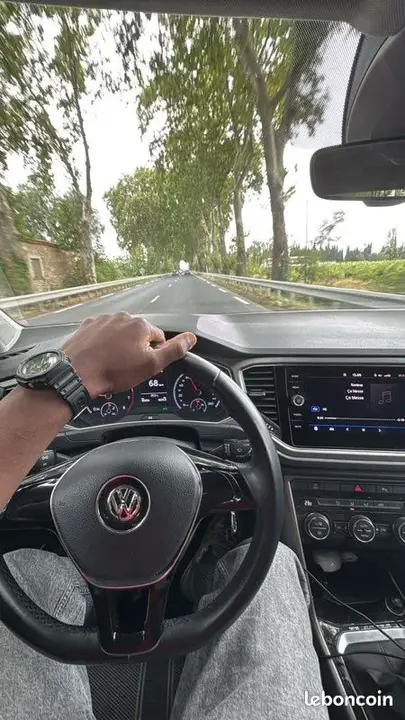 Volkswagen T-Roc 2020 photo 3