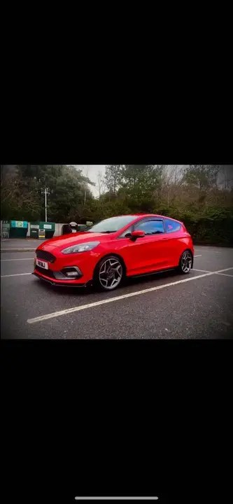 Ford Fiesta 2019 photo 2