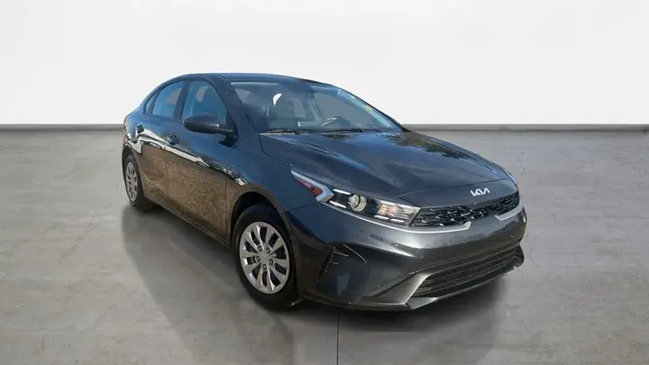 Kia Forte 2024 photo 2