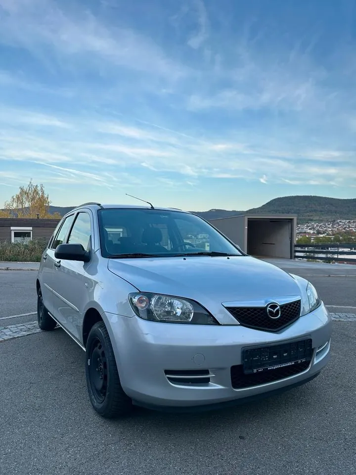 Mazda 2