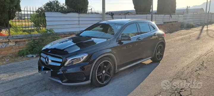 Mercedes-Benz Gla 2014 photo 2