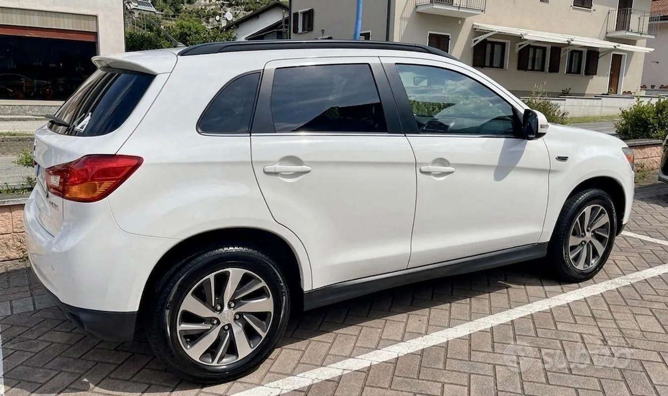 Mitsubishi Asx 2015 photo 4