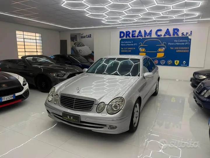 Mercedes-Benz E 270 2004 photo 3