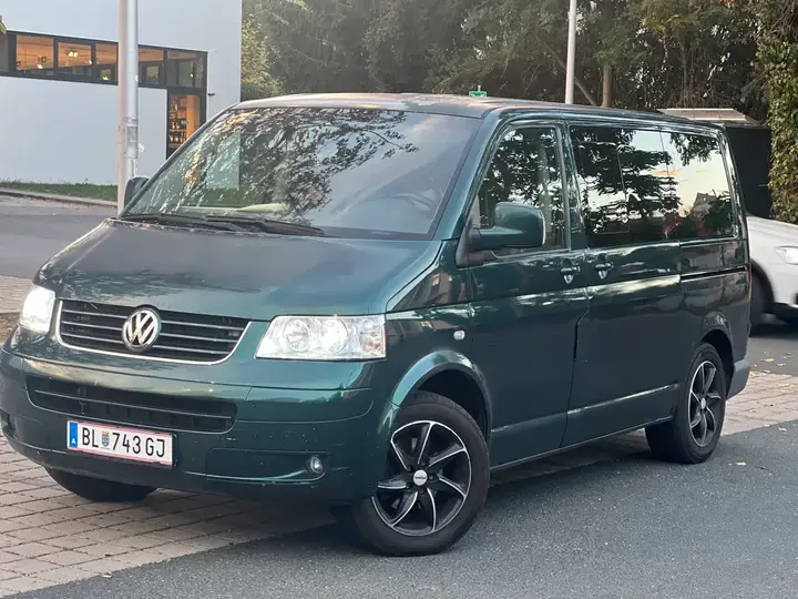 Volkswagen Multivan 2004 photo 2