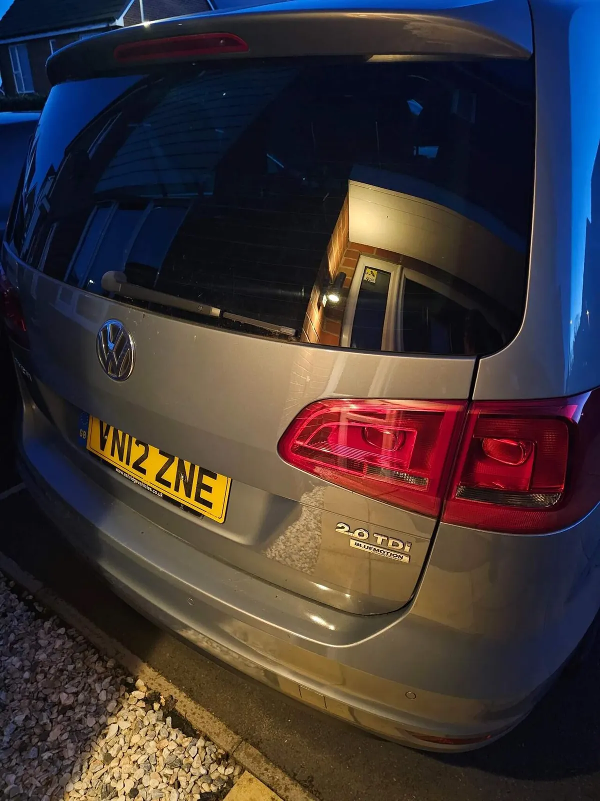 Volkswagen Sharan 2012 photo 3