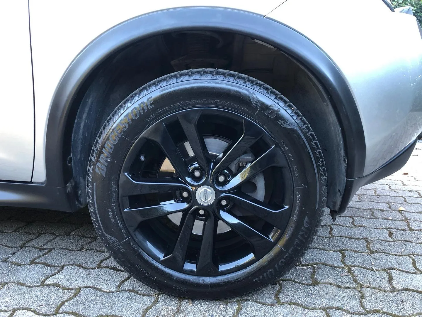 Nissan Juke 2010 photo 3