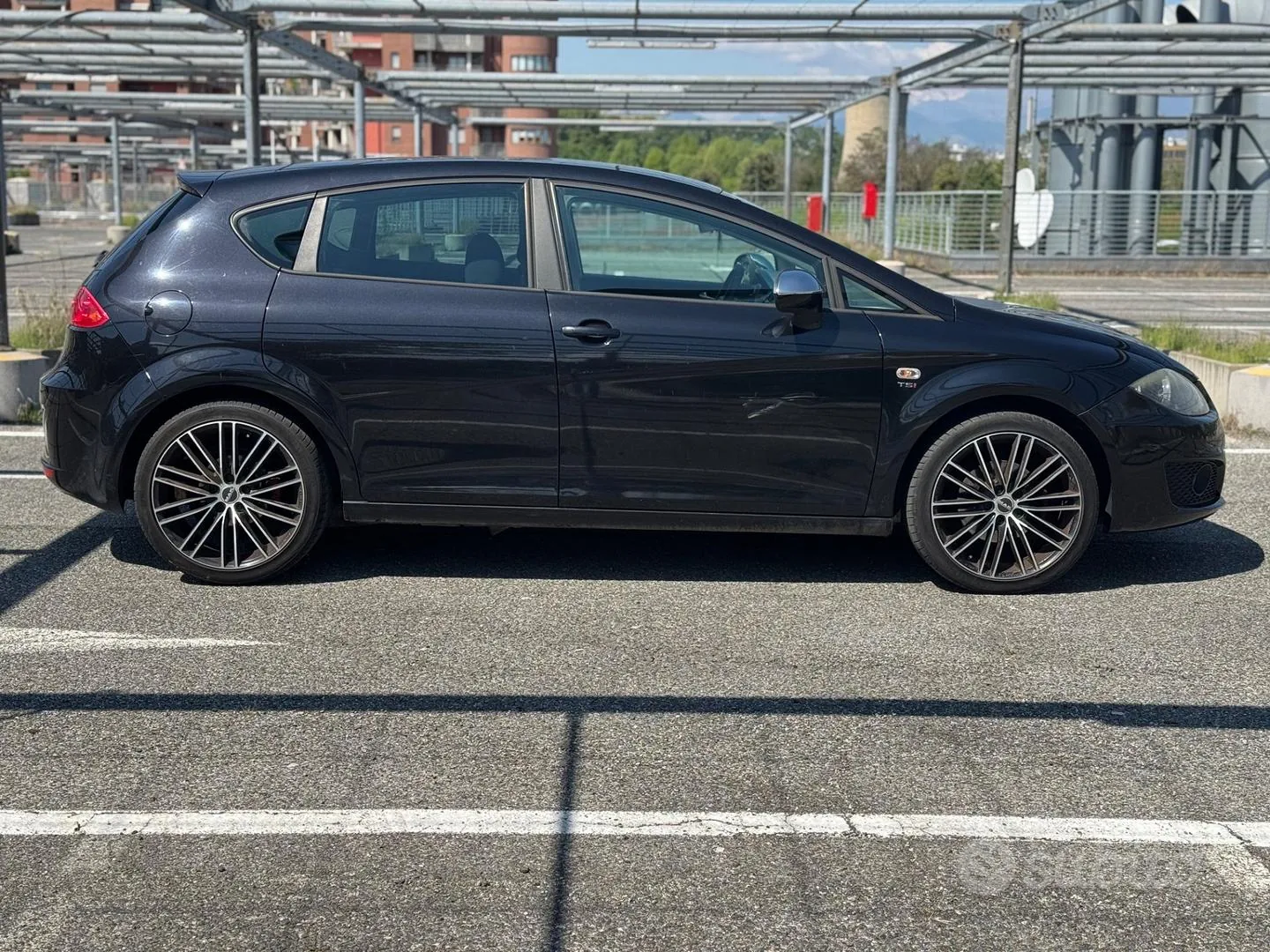 Seat Leon 2010 photo 4